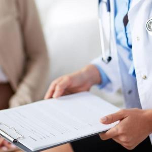 Quebec invests nearly $1M for 'patient navigators' to improve health care for English-speakers