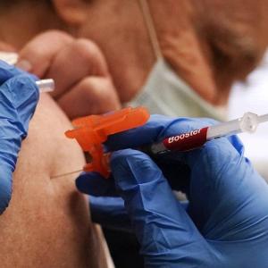 Quebec joins Alberta in ending free COVID-19 shots, may charge $180 per dose