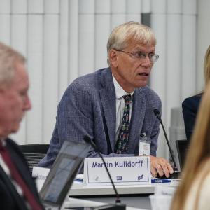 RFK Jr's CDC panel votes to delay vaccine that fights chicken pox, measles