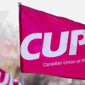 'Struggling to make payments': Health care workers feeling anxious after 3 years without a new contract