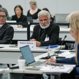 US left without functioning vaccine panel as adviser says 'drama distracts'