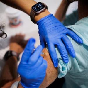 U.S. officials 'missed 99% of data' before ending Covid vaccine recommendation: memos