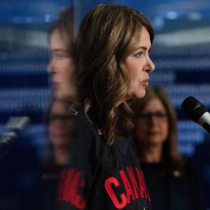 Why is Danielle Smith talking about quack COVID cures and anti-Christian discrimination at a conspiracy event?