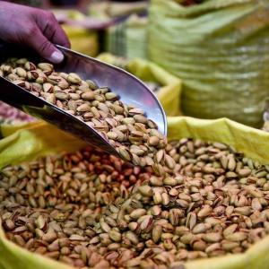 Year-long salmonella outbreak from imported pistachios 'difficult to control.' Here's why