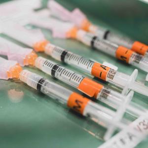 Yellowknife adds more flu and Covid shot walk-in clinics