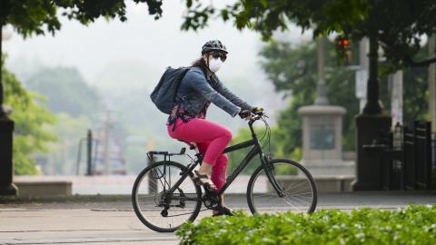 1,400 annual deaths linked to wildfire smoke in Canada