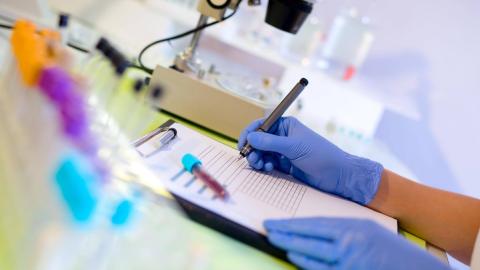 Recruiting U.S. scientists is a fine idea – except we’re barely supporting Canadian scientists as it is
