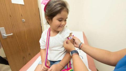 Unvaccinated kids face up to 20 times higher risk of long COVID, analysis finds