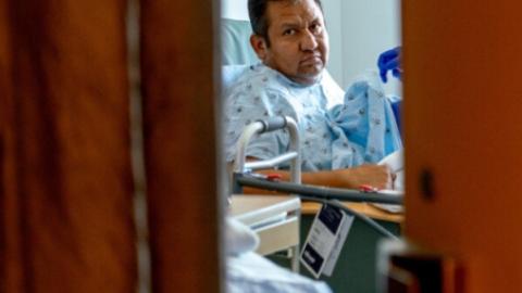 Surgeons Perform First Human Bladder Transplant