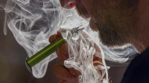 Ban flavoured vapes now, anti-smoking groups urge Carney’s government