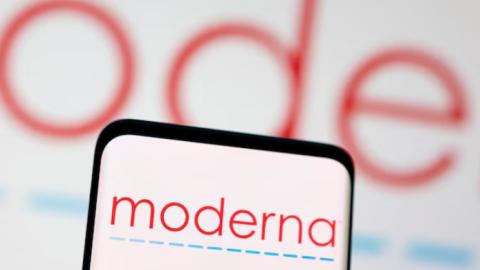 US cancels more than $700 million funding for Moderna bird flu vaccine