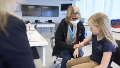 POLL: Almost 70 per cent of Canadians surveyed want child vaccines to be mandatory