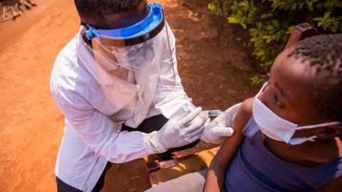 Gates Foundation pledges $1.6 billion to bolster Gavi's childhood vaccine efforts