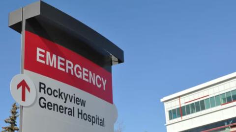 Calgary ERs face 'extreme overcapacity,' internal hospital memo says