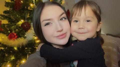 Young Sask. mom hopes national dentistry plan can help with wisdom teeth surgery