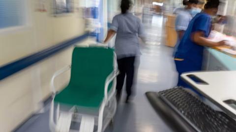 Hospitals in England declare critical incidents as machines and IT fail in heat