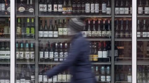 Canadian health experts call for warnings on alcohol packaging