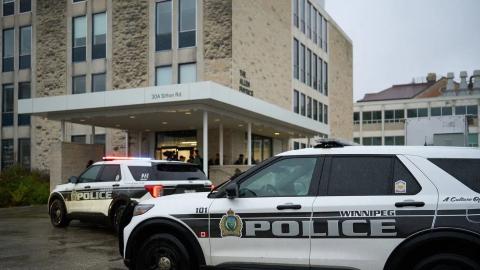 Report urges Winnipeg to set up emergency service to respond to wellness calls