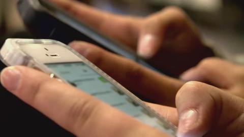 Why more Canadian youth are texting for mental health help overnight