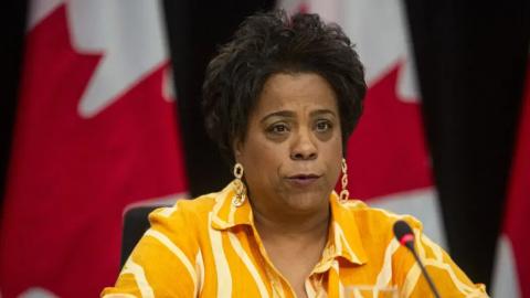 Most Canadians oppose dual-practice health care, survey finds, as Alberta defends controversial new law
