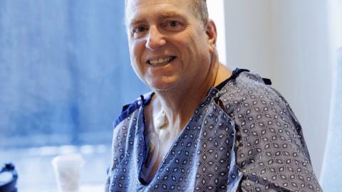 Genetically modified pig kidney keeps man alive for record nine months