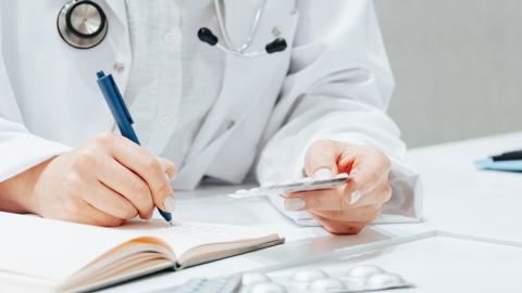 Drug company promotion negatively affects how doctors prescribe: Insights from a new Cochrane review