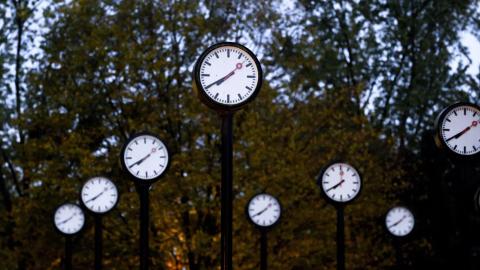 When Ontario falls back from daylight savings time, much of Canada will opt out. Sleep experts say it’s a mistake