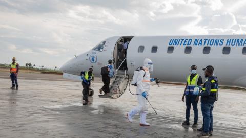 Canada extends Ebola travel restrictions for another 30 days
