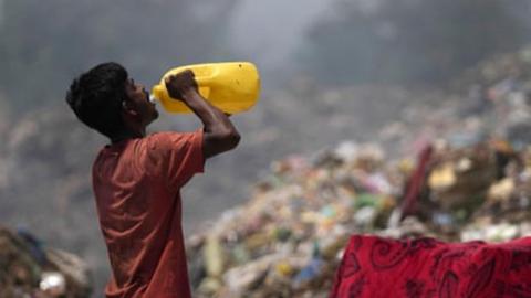 'A sobering preview': extreme heat now affects one in three people globally, study finds