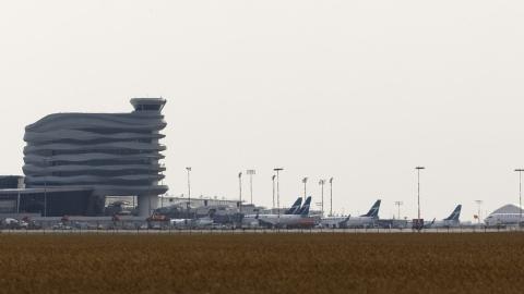 AHS issues alert after passenger with measles flew from Toronto to Edmonton