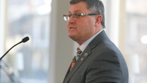 Alberta addictions minister must retract remarks on supervised consumption