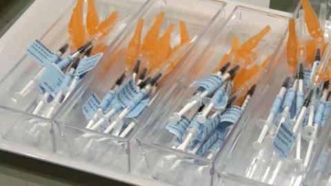 Alberta expands COVID-19 shots coverage for health workers, but calls grow for wider access