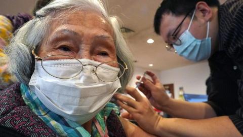Alberta flu season is looming. Recent immunization numbers don't bode well, doctor says