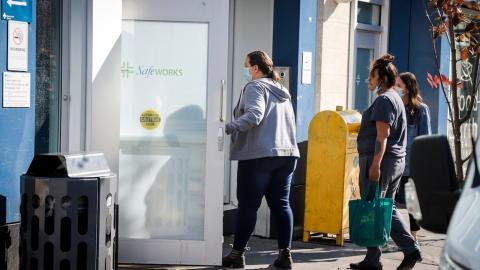 Alberta government to close Calgary's only supervised drug-use site