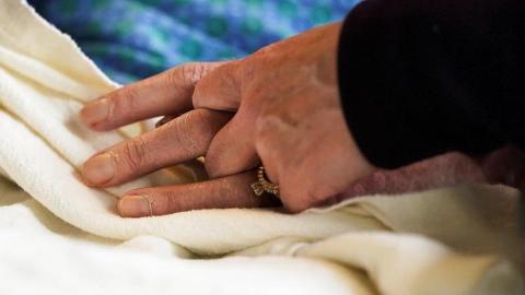 Alberta moves to drastically reduce access to medically assisted dying