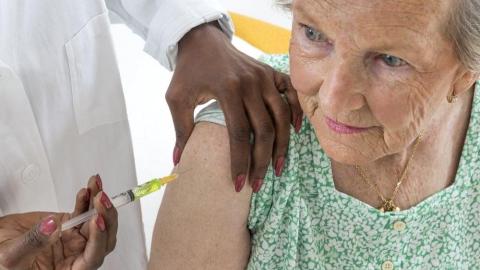 Alberta's Perverse New Barriers to COVID Vaccines
