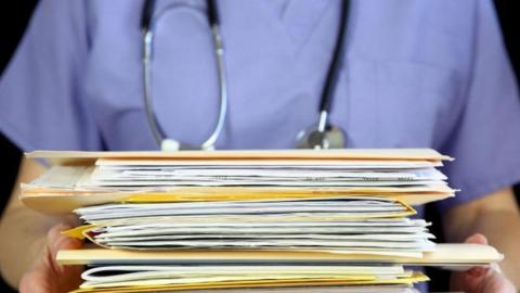 B.C. doctors urge province to cut digital red tape, say it's slowing care and driving longer waits