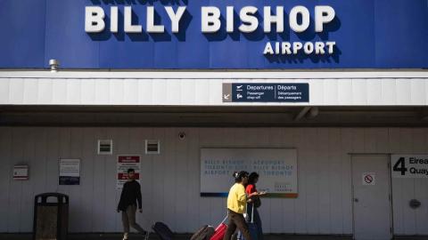 Toronto’s top doctor to study impacts of expanding Billy Bishop airport