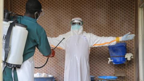 Canada extends travel restrictions related to Ebola outbreak for 60 days