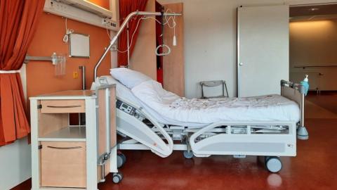 Canadian with no symptoms and Stage 3 colorectal cancer an example of why advocates want lower screening age