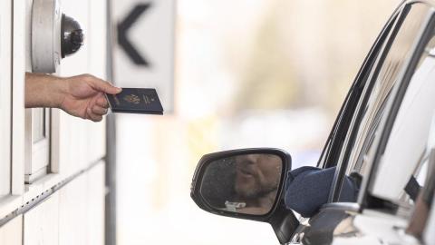 Committee MPs amend border bill to restrict health, other benefits to deportees