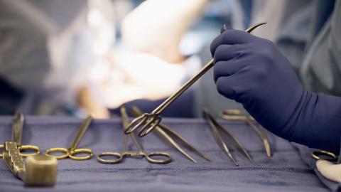 Comparing private and public surgery models in England, Scotland could inform Canada, experts say