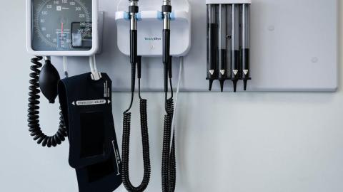 Doctors and health groups warn Alberta's plan for two-tier healthcare will worsen wait times