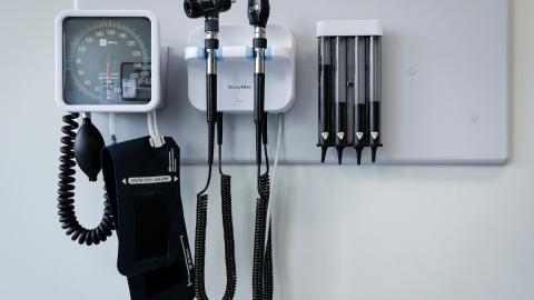 Doctors speak out against Alberta government's move to broaden parental access to children's health records