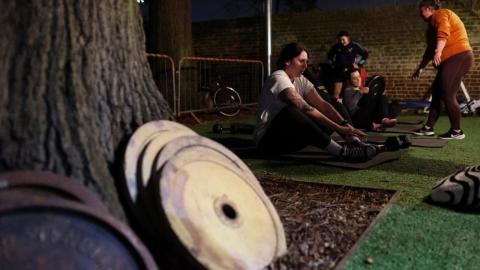 Doctors want more women lifting weights. Experts say welcoming gyms and education would help