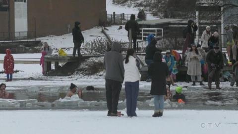 Doctors weigh in as Canadians celebrate 2026 with annual polar plunge