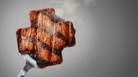 Does grilling increase cancer risk? It can, especially in hot dogs