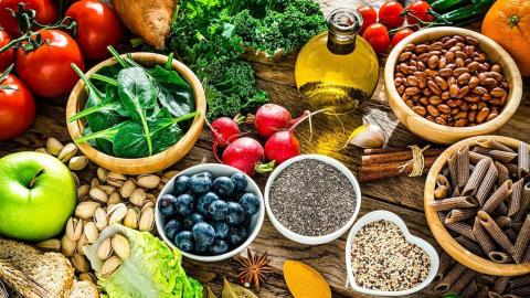 Eating more plants linked to lower risk of dementia, even in older age