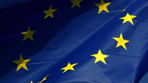 EU regulator flags Baxter cancer drug shortage until early next year