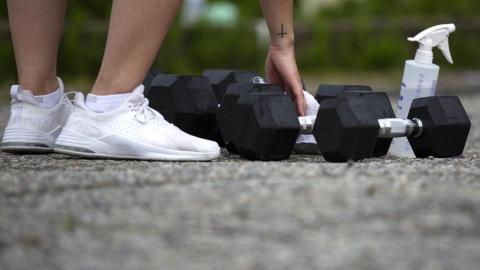 'Extreme' workouts drive spike in 'rhabdo' cases among young N.L. women, says doctor